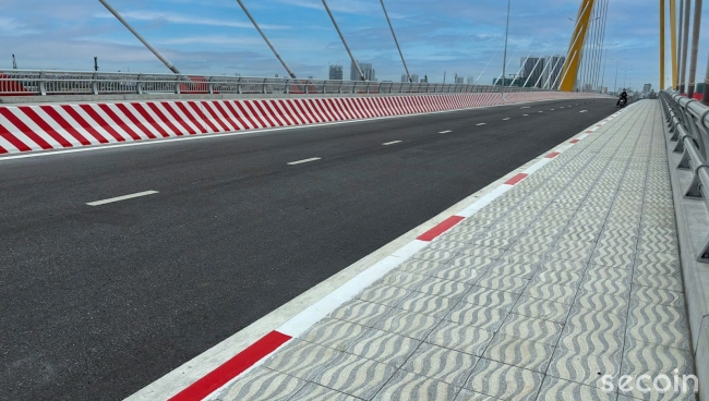 Gạch nghệ thuật ngoài trời Secoin tại Cầu Máy Chai, Hải Phòng